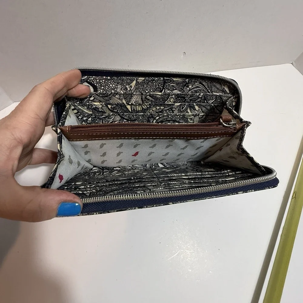 Sakroots Wallet Zip Clutch Coated‎ Canvas Artist Choice Navy Blue Floral